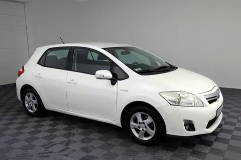 Toyota Auris, 2010, 1.8, 99 kW, hybrid p+e, automatic, front-wheel drive