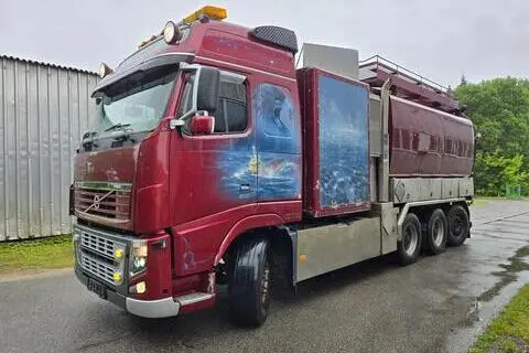 Volvo FH16 610 8X4 FICO ADR 9.9m³ + 11.8m³, 2006, 448 kW, diesel, manual