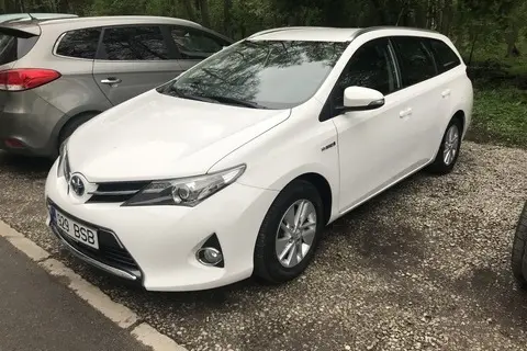 Toyota Auris, 2014, 1.8, 73 kW, hübriid b+e, automaat, esivedu