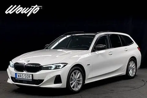 BMW 330, 2023, 2.0, 215 kW, гибрид б+э, автомат, полный привод