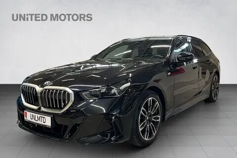BMW 520, 2025, 145 kW, hybrid d+e, automatic, four-wheel drive