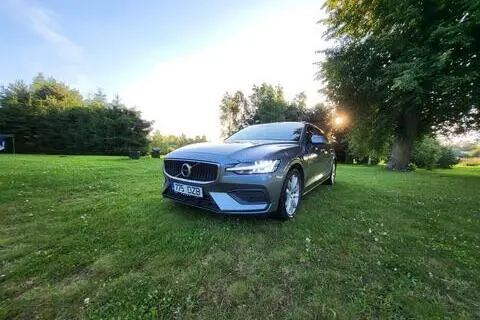 Volvo V60, 2019, 2.0, 110 kW, дизель, автомат, передний привод