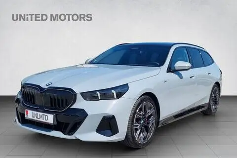BMW 520, 2025, 2.0, 145 kW, гибрид д+э, автомат, полный привод