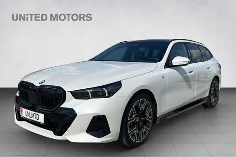 BMW 520, 2025, 145 kW, hybrid d+e, automatic, four-wheel drive