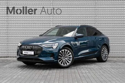 Audi e-tron, 2022, 300 kW, электричество, автомат, полный привод