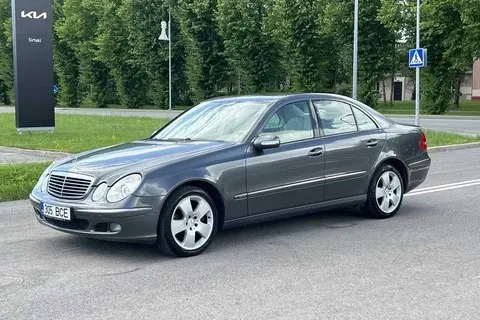 Mercedes-Benz E 500, 2005, 5.0, 225 kW, бензин, автомат, полный привод