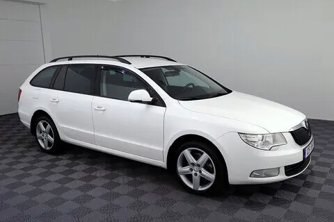 Škoda Superb, 2011, 1.4, 125 kW, bensiin, manuaal, esivedu