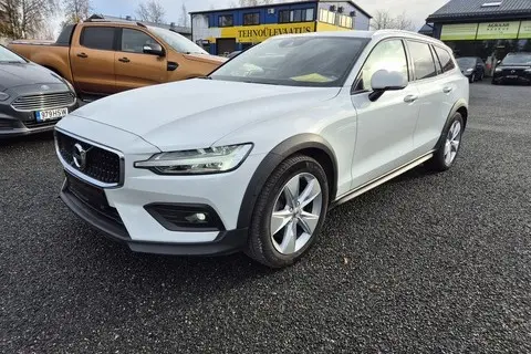 Müüa подержанный автомобиль Volvo V60 Cross Country D4 Business Plus AWD, 2019, 2.0, 140 kW, дизель, автомат, полный привод, YV1ZZA8VCK1006238