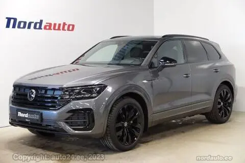 Müüa подержанный автомобиль Volkswagen Touareg R-line 4motion, 2023, 3.0, 210 kW, дизель, автомат, полный привод, 005UMM, WVGZZZCR8PD030003