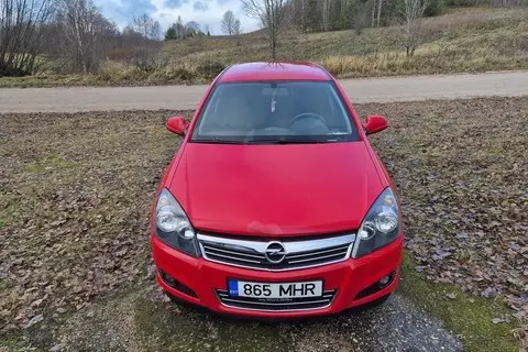 Opel Astra, 2012, 1.6, 85 kW, petrol, manual, front-wheel drive