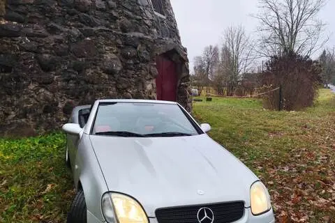 Müüa подержанный автомобиль Mercedes-Benz SLK 200, 1999, 2.0, 100 kW, бензин, механическая, задний привод, 374BLC