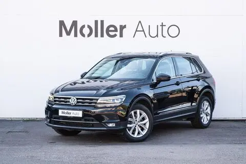 Müüa подержанный автомобиль Volkswagen Tiguan, 2018, 2.0, 132 kW, бензин, автомат, WVGZZZ5NZJW406765