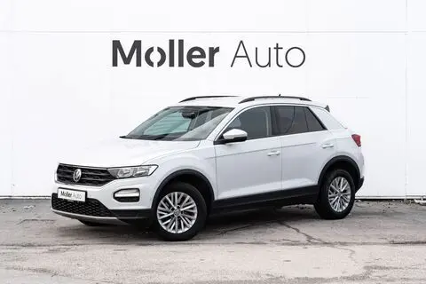 Müüa подержанный автомобиль Volkswagen T-Roc, 2019, 2.0, 110 kW, дизель, автомат, передний привод, MF8262, WVGZZZA1ZLV000919