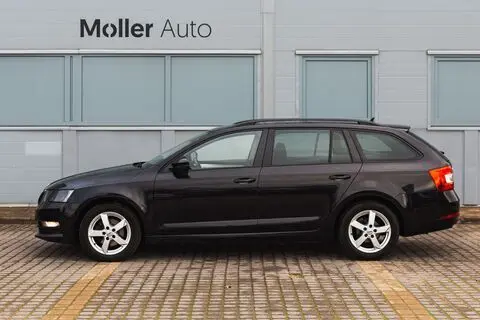 Müüa подержанный автомобиль Škoda Octavia, 2019, 2.0, 110 kW, дизель, автомат, передний привод, TMBJJ7NE2L0055861