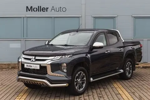 Müüa подержанный автомобиль Mitsubishi L200, 2020, 2.0, 110 kW, дизель, механическая, полный привод, MMCJJKL60LH006699