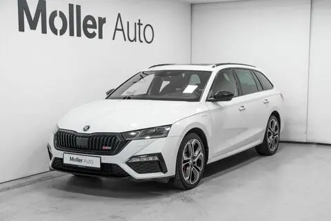 Müüa подержанный автомобиль Škoda Octavia, 2021, 1.0, 180 kW, подключаемый гибрид б+э, автомат, передний привод, TMBJW8NX3MY163823