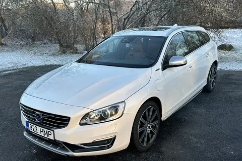 Müüa подержанный автомобиль Volvo V60 SUMMUM TWIN ENGINE Plug-In Hybrid, 2013, 2.4, 158 kW, подключаемый гибрид д+э, автомат, полный привод, 922HMP, YV1GWAA50E1186488