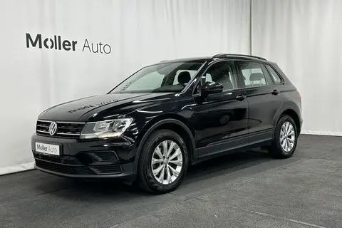 Müüa подержанный автомобиль Volkswagen Tiguan, 2018, 2.0, 110 kW, дизель, механическая, передний привод, 937BYP, WVGZZZ5NZKW306941