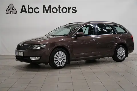 Müüa подержанный автомобиль Škoda Octavia Combi Active, 2016, 1.2, 81 kW, бензин, автомат, передний привод, 576TLY, TMBJB9NE8G0104415