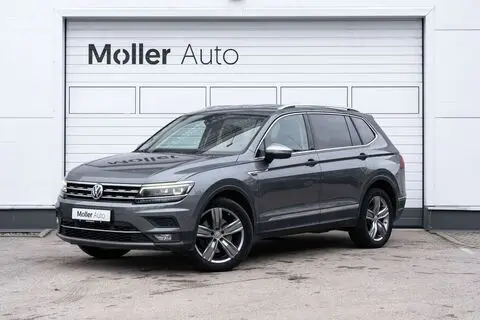 Müüa подержанный автомобиль Volkswagen Tiguan, 2018, 2.0, 132 kW, бензин, автомат, полный привод, M176609, WVGZZZ5NZJM176609