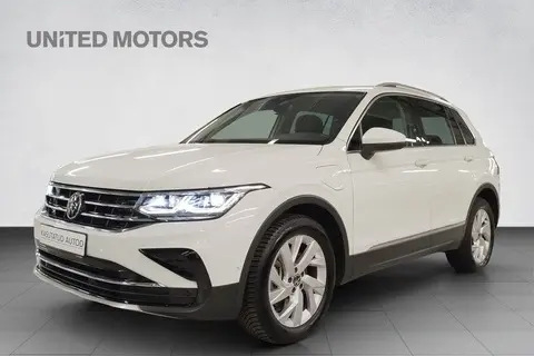 Müüa подержанный автомобиль Volkswagen Tiguan 1,4 TSI eHybrid DSG, 2021, 1.4, 110 kW, автомат, передний привод, WVGZZZ5NZMW402048