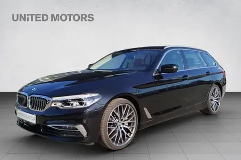 Müüa подержанный автомобиль BMW 530 Touring Steptronic, 2019, 2.0, 185 kW, бензин, автомат, задний привод, WBAJT310X0CD12613