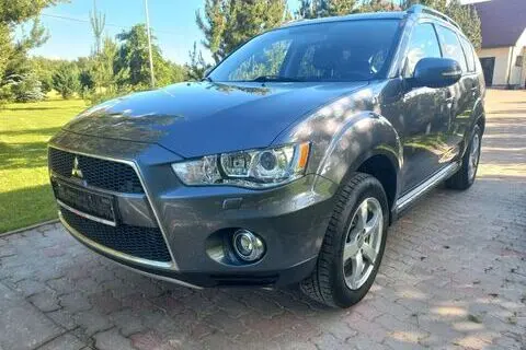 Müüa подержанный автомобиль Mitsubishi Outlander, 2012, 2.2, 115 kW, дизель, автомат, полный привод, JMBXMCW7WCF009090