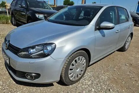 Müüa подержанный автомобиль Volkswagen Golf, 2009, 1.6, 75 kW, бензин, механическая, передний привод, 398BDP, WVWZZZ1KZ9W457471