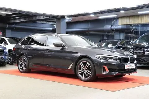 Müüa подержанный автомобиль BMW 530 Touring Luxury Line, 2021, 3.0, 210 kW, гибрид д+э, автомат, полный привод, 733KTX, WBA31AJ010CH44090