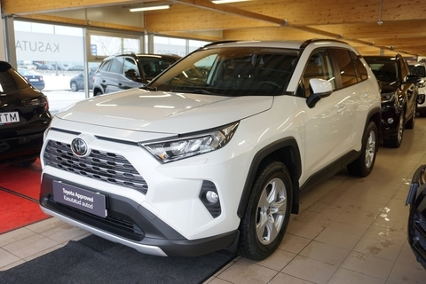 Müüa подержанный автомобиль Toyota RAV4 Luxury + Comfort pakett, 2020, 2.0, 129 kW, бензин, автомат, передний привод, 156NRC, JTMW43FV70D510230