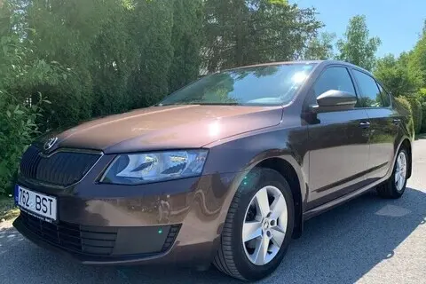 Müüa подержанный автомобиль Škoda Octavia, 2017, 1.0, 85 kW, бензин, автомат, передний привод, 762BST