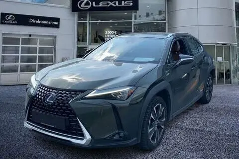 Müüa подержанный автомобиль Lexus UX 250 Luxury Line, 2021, 2.0, 135 kW, гибрид б+э, автомат