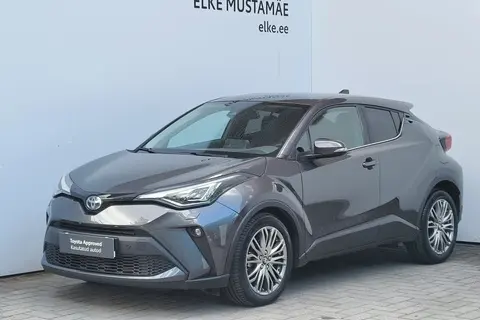 Müüa подержанный автомобиль Toyota C-HR Luxury, 2023, 1.8, 72 kW, гибрид б+э, автомат, передний привод, 650DJB, NMTK33BX80R281262