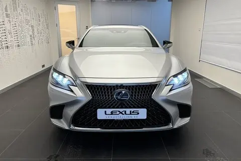 Müüa подержанный автомобиль Lexus LS 500 Executive, 2019, 3.5, 220 kW, гибрид б+э, автомат, полный привод, 276MJF, JTHCYLFF705001456