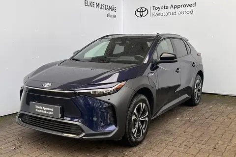 Müüa подержанный автомобиль Toyota bZ4X Executive, 2023, 118 kW, электричество, полный привод, 392JFX, JTMABBBA30A015442