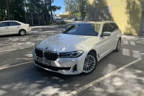 BMW 530, 2021, 3.0, 210 kW, гибрид д+э, автомат, полный привод