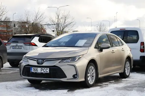 Müüa подержанный автомобиль Toyota Corolla Active, 2022, 1.8, 72 kW, гибрид б+э, автомат, передний привод, 166PCC, NMTBZ3BE30R133694