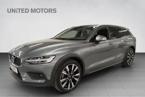 Volvo V60 Cross Country, 2020, 2.0, 140 kW, diesel, automatic, four-wheel drive