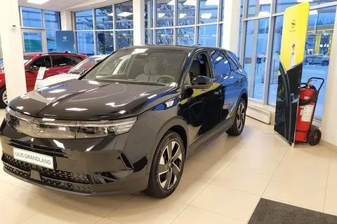 Opel Grandland, 2025, 1.2, 100 kW, гибрид б+э, автомат, передний привод