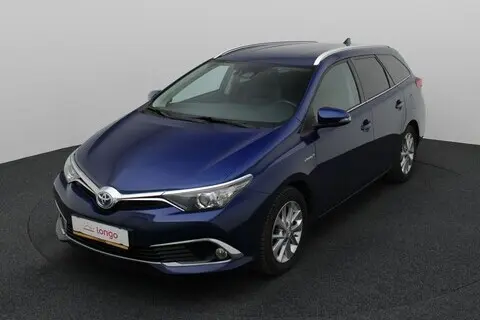 Toyota Auris, 2015, 1.8, 73 kW, гибрид б+э, автомат, передний привод