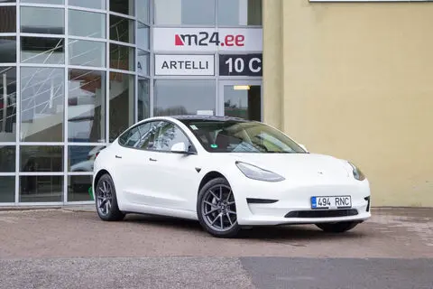 Tesla Model 3, 2021, 88 kW, электричество, задний привод