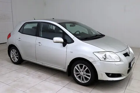 Toyota Auris, 2009, 1.6, 91 kW, petrol, manual, front-wheel drive