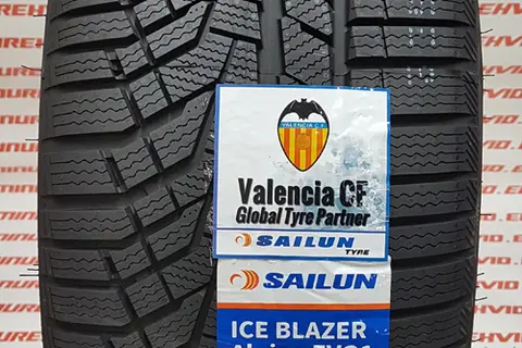 New studless winter tire 235/40R18 Sailun Ice Blazer Alpine EVO1 FR XL 95/V