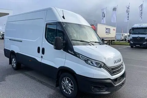 Iveco Daily, 3.0, 129 kW, дизель, автомат, задний привод