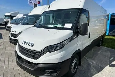 Iveco Daily, 3.0, 129 kW, diisel, automaat, tagavedu