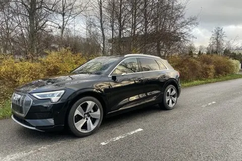 Audi e-tron, 2019, 158 kW, electric, automatic, four-wheel drive