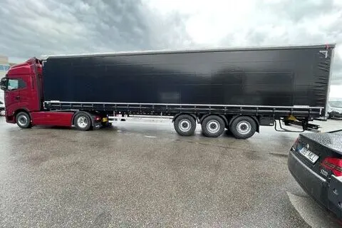 Schwarzmüller S1 5620 kg Tõstetav katus, 2025