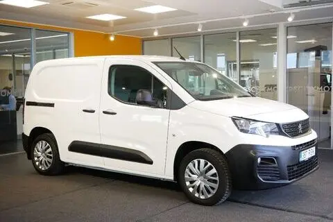Peugeot Partner, 2020, 1.2, 81 kW, petrol, manual, front-wheel drive
