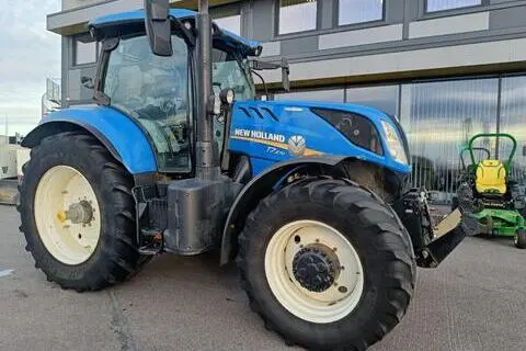 New Holland T7.270 AC, 6.7, 191 kW, дизель, автомат, полный привод