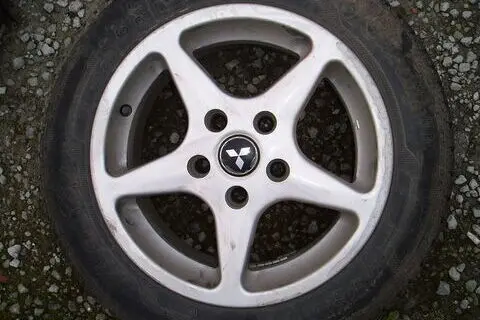 Kasutatud plekkvelg+lamellrehv 195/60R15,